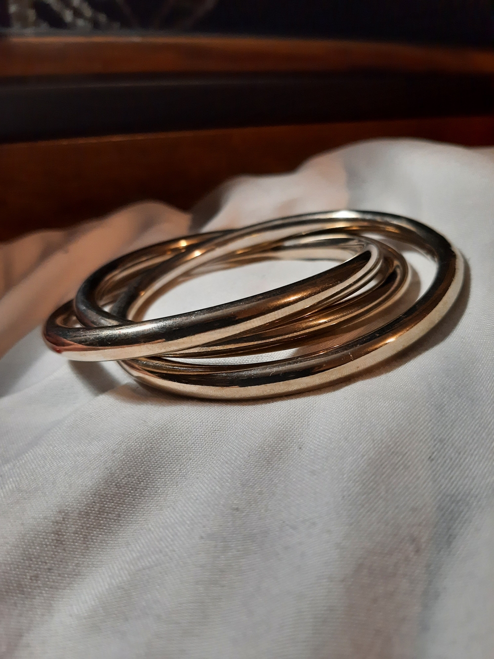 Elegant Gold-Tone Multi-Bangle Bracelet Set for Women